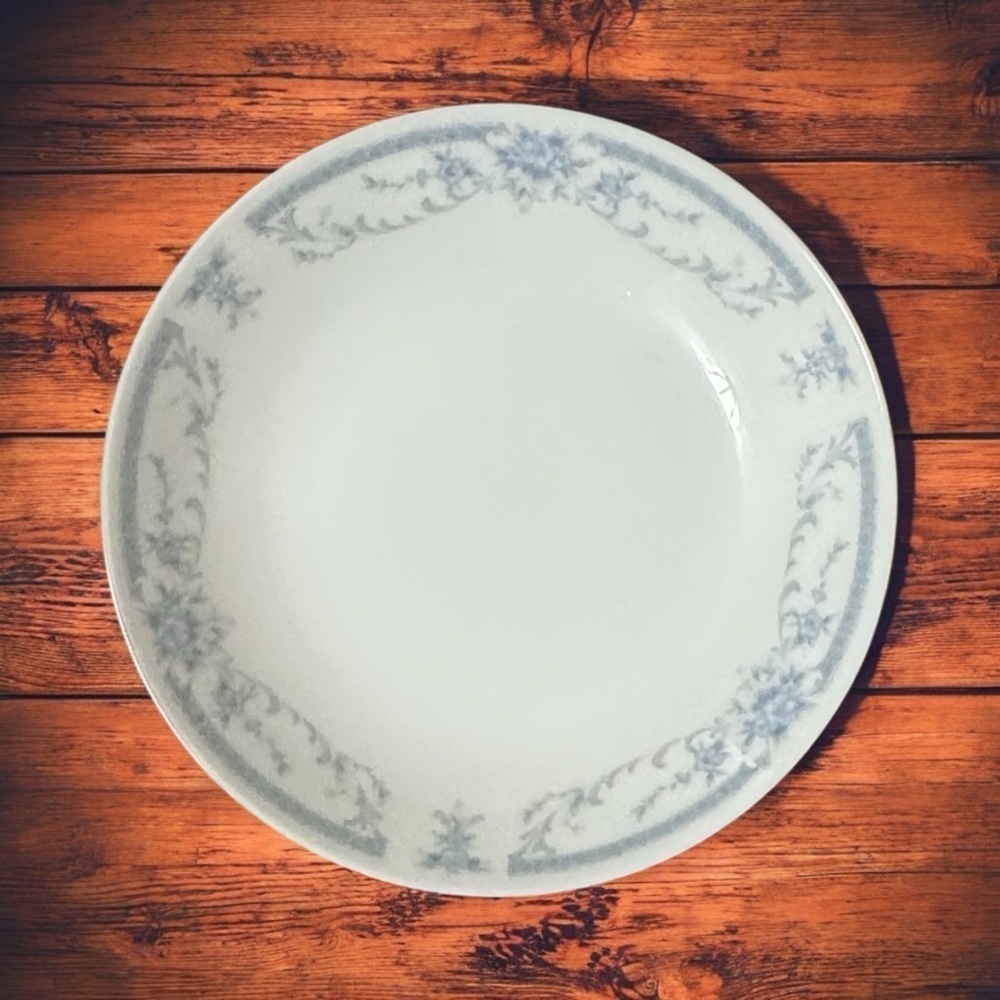 VINTAGE SHEFFIELD PORCELAIN FINE CHINA BLUE WHISPER BERRY BOWLS SET OF 4